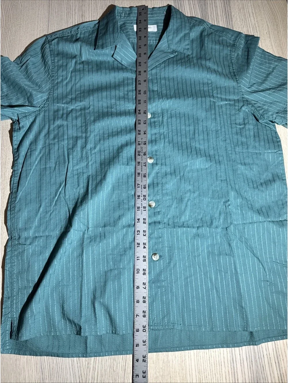 Banana Republic Factory Men's Large Green Striped Short Sleeve Camp Shirt Button